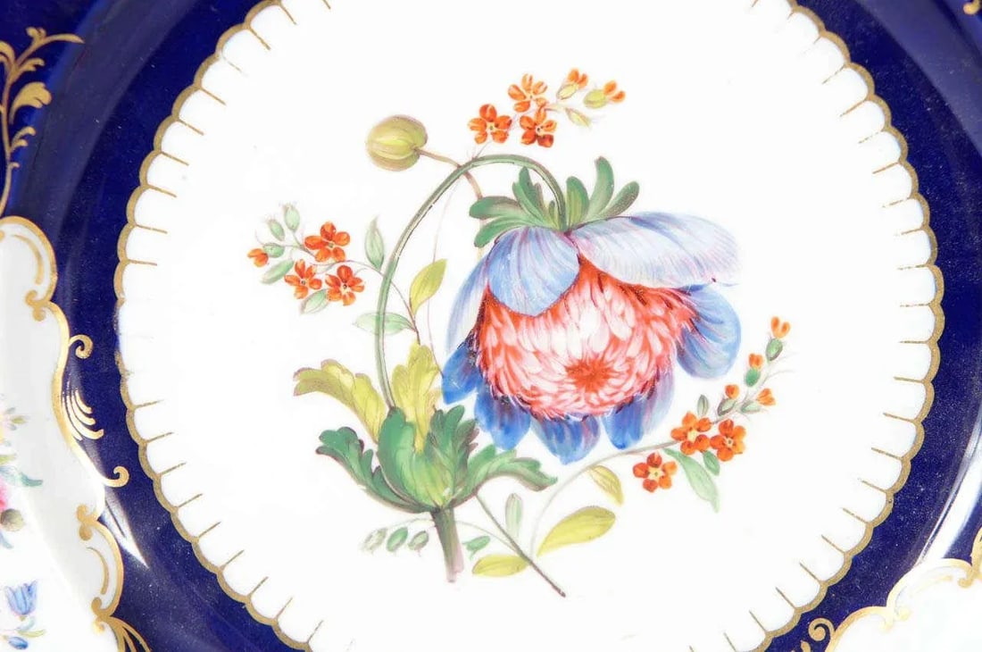 Similar Ridgway Porcelain Service Plates - a Pair - 5