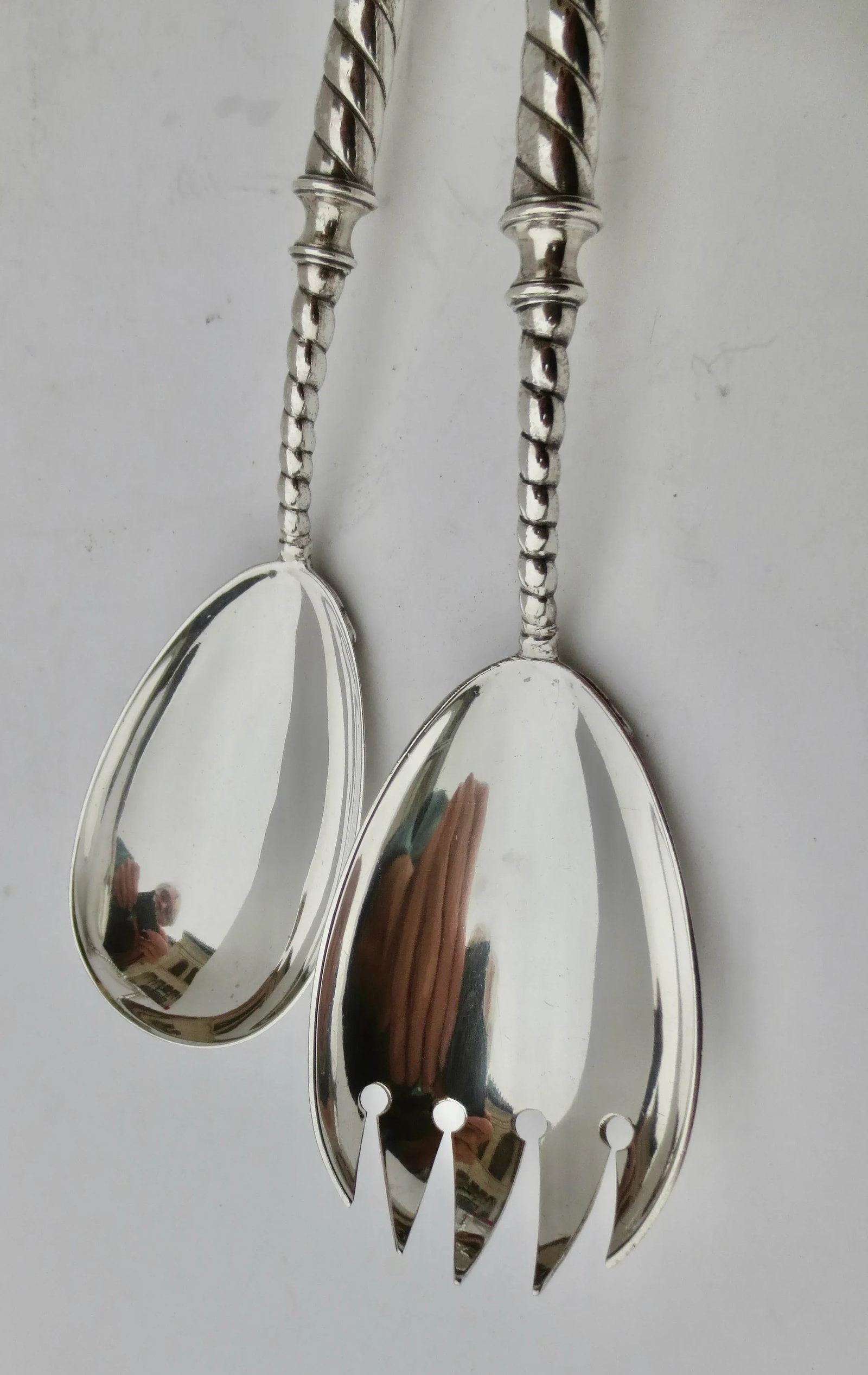 Late 19th Century SilverPlate Salad Spoon and Fork Server - 6