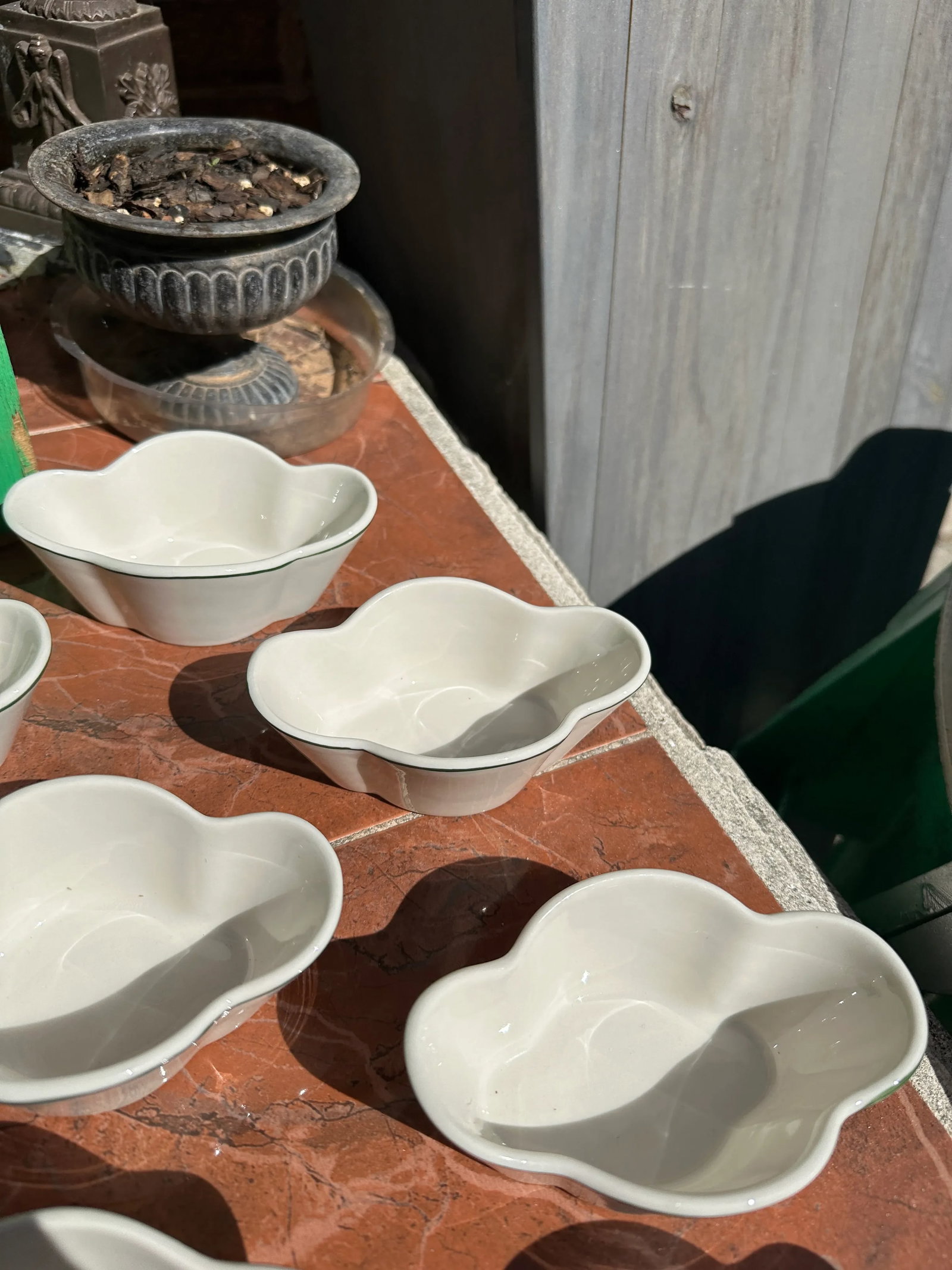 1970s HLC Usa Collection of Ceramic Clover Shaped Bowls- Set of 12 - 6