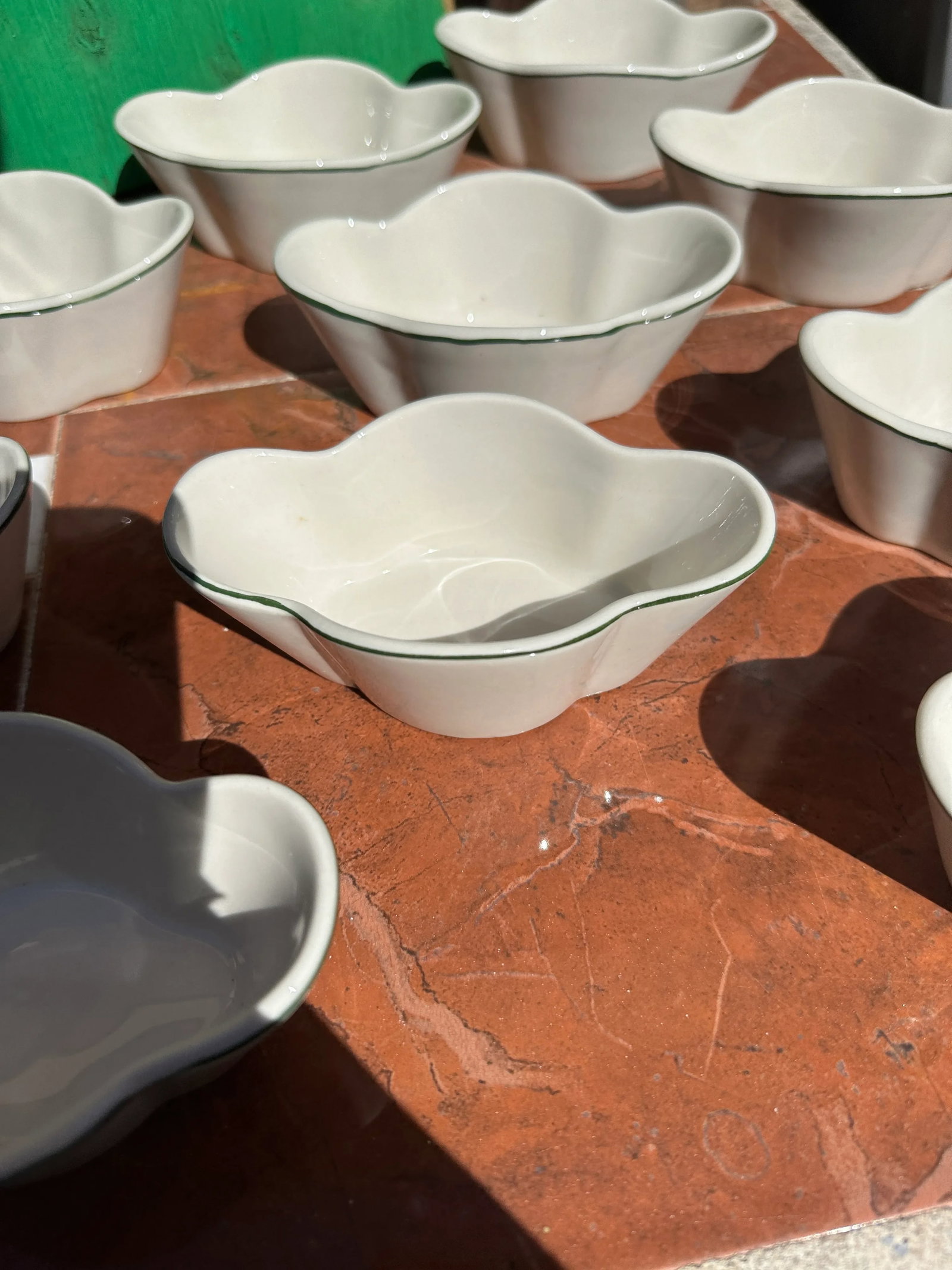 1970s HLC Usa Collection of Ceramic Clover Shaped Bowls- Set of 12 - 8