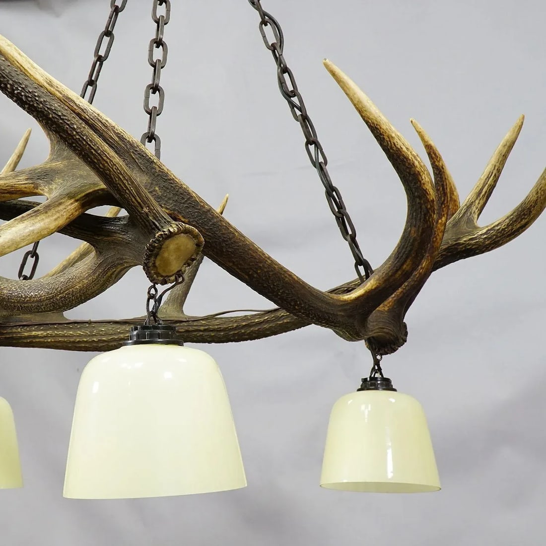 Rustic Antler Lamp With Deer Antlers - 5