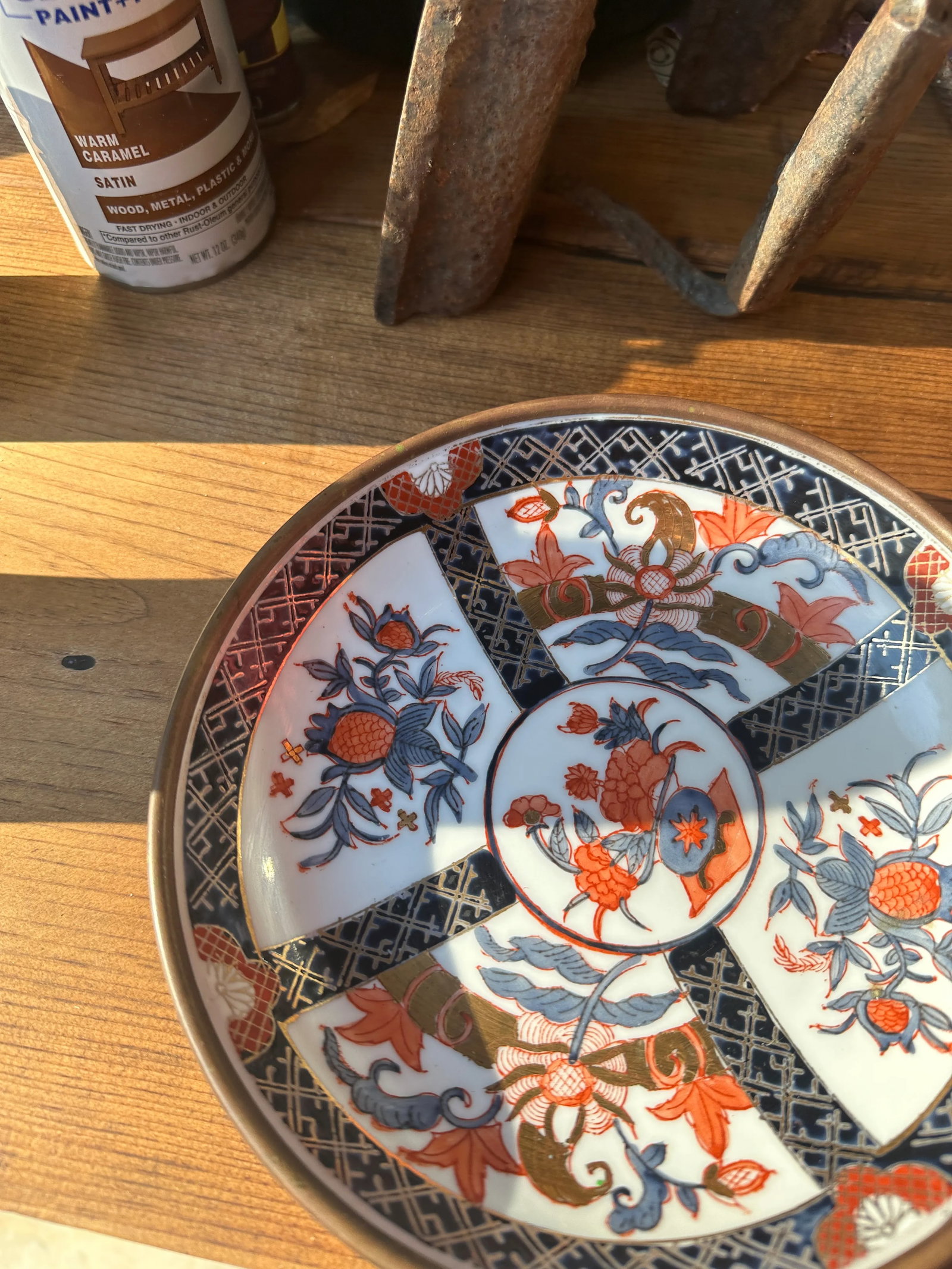 Pair of 1970s Asian Ceramic Plates With Brass Lining - 2