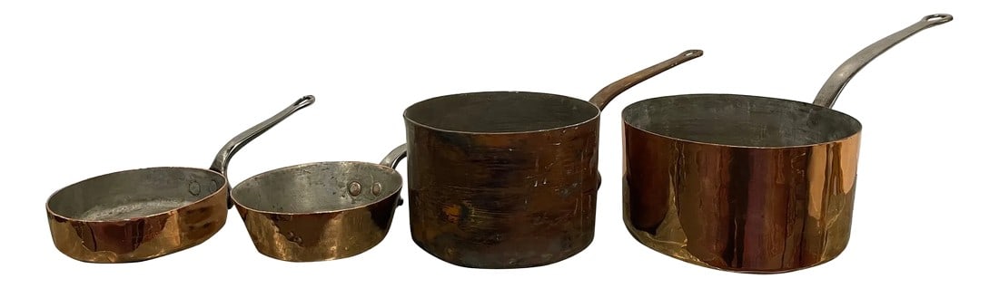 French Four Copper Pots in Different Sizes, 19th Century - Set of 4: Set of French Four Copper Pots in Different Sizes, 19th Century. Professionally cleaned and polished in France. A light coat of copper was applied. Diameter dimensions: 8", 8", 9", 10.75" Condition: A