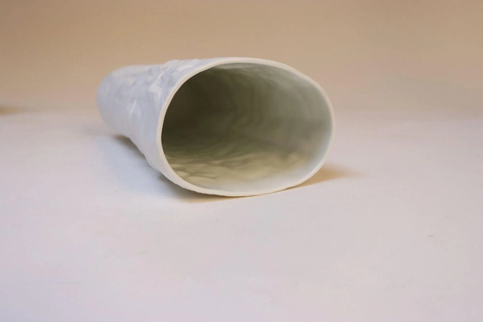 Vintage German Bisque Porcelain 'Structura' Vase by Martin Freyer for Rosenthal - 4