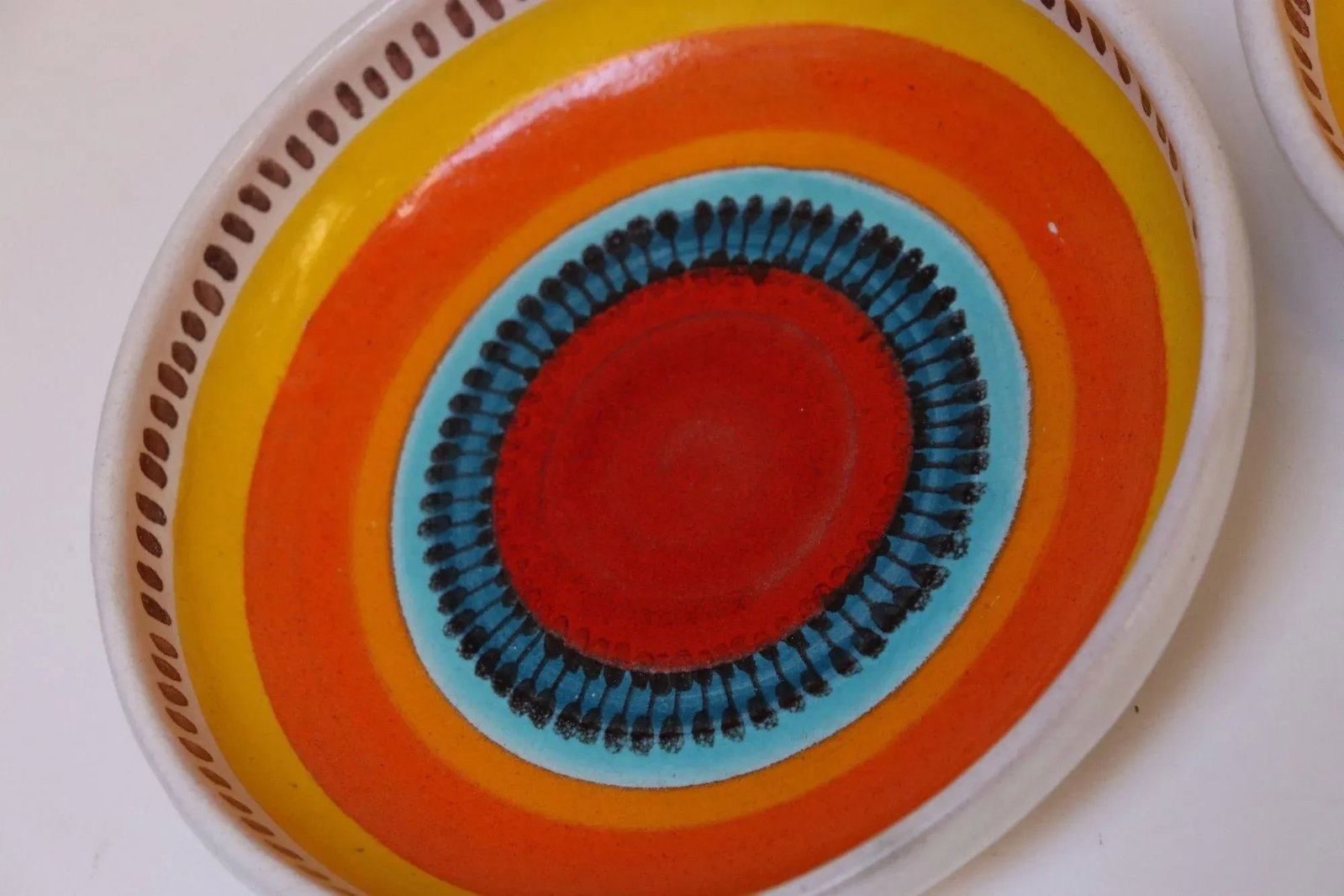 Set of Three Hand Painted Vintage Italian Ceramic Decorative Bowls by De Simone - 10