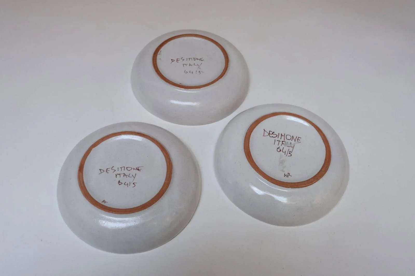 Set of Three Hand Painted Vintage Italian Ceramic Decorative Bowls by De Simone - 6