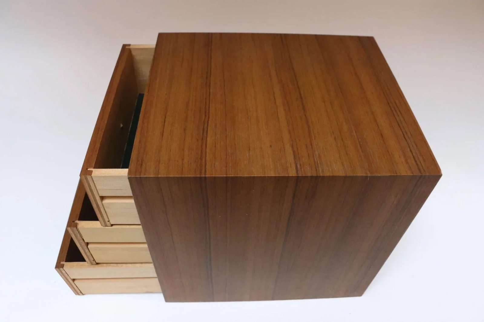 Vintage Japanese Laminated Teak Jewelry Box / Desk Organizer by Shirokiya - 5