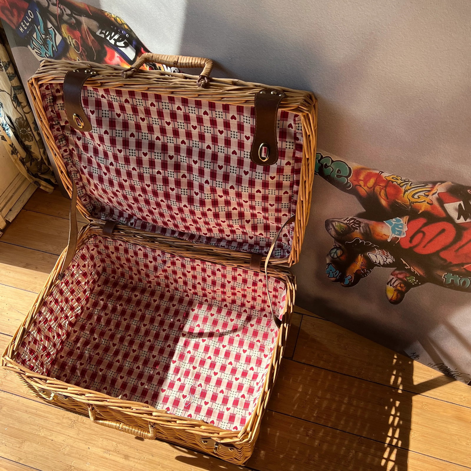 1970s Large Handmade Wicker Picnic Basket - 6
