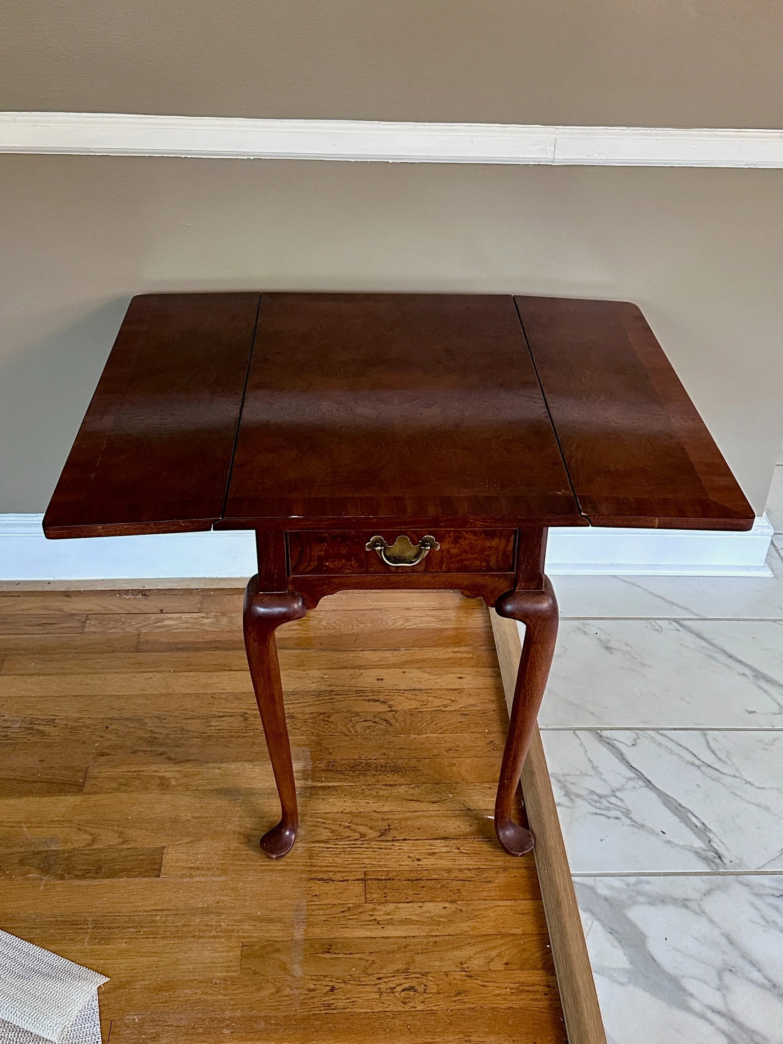 1970s Hekman Queen Anne Side Table - 8