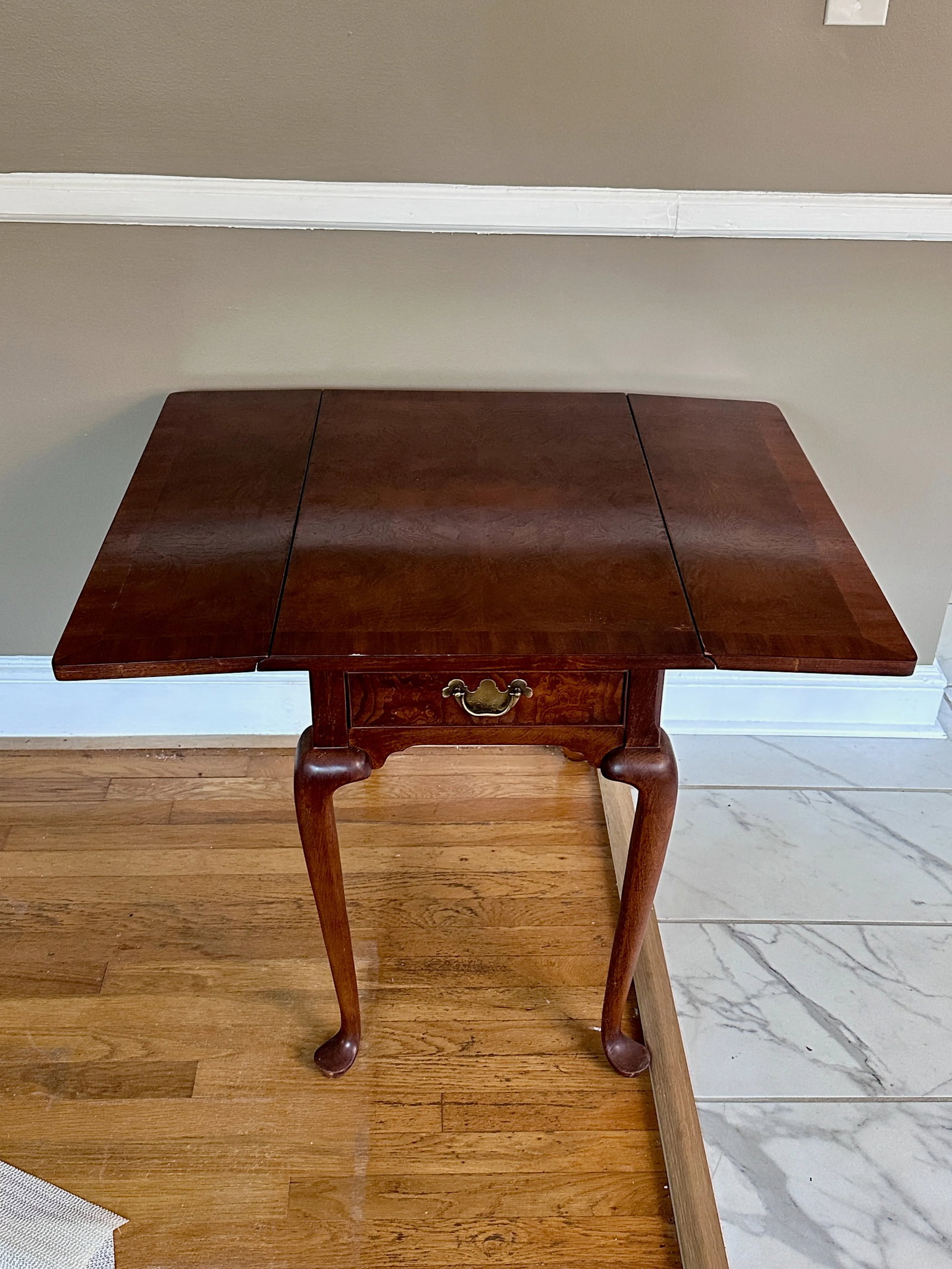 1970s Hekman Queen Anne Side Table - 9