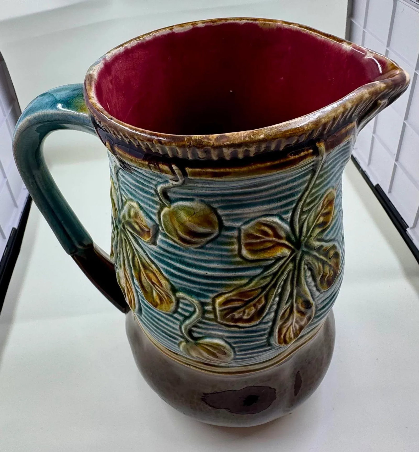 Vintage 1930's French Majolica Pitcher /Jug With Golden Leaf Design - 11