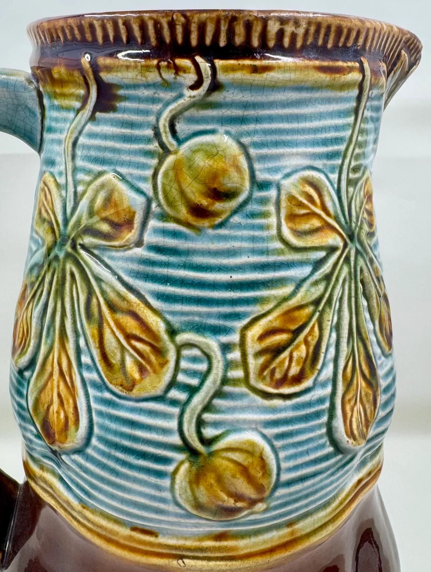 Vintage 1930's French Majolica Pitcher /Jug With Golden Leaf Design - 2
