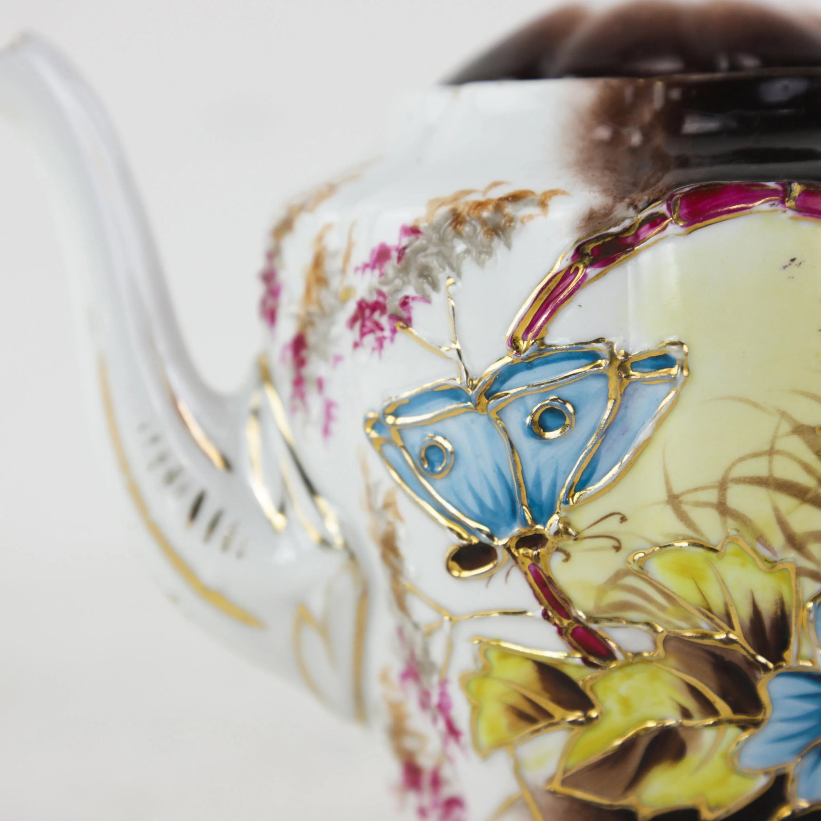 Vintage Victorian Hand-Painted Floral Porcelain Tea Set – Teapot, Sugar Jar & Plate - 11