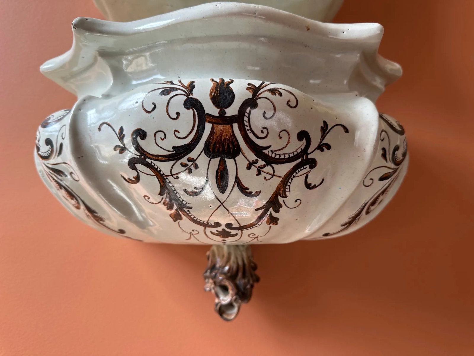 Italian Ceramic Lavabo - 2