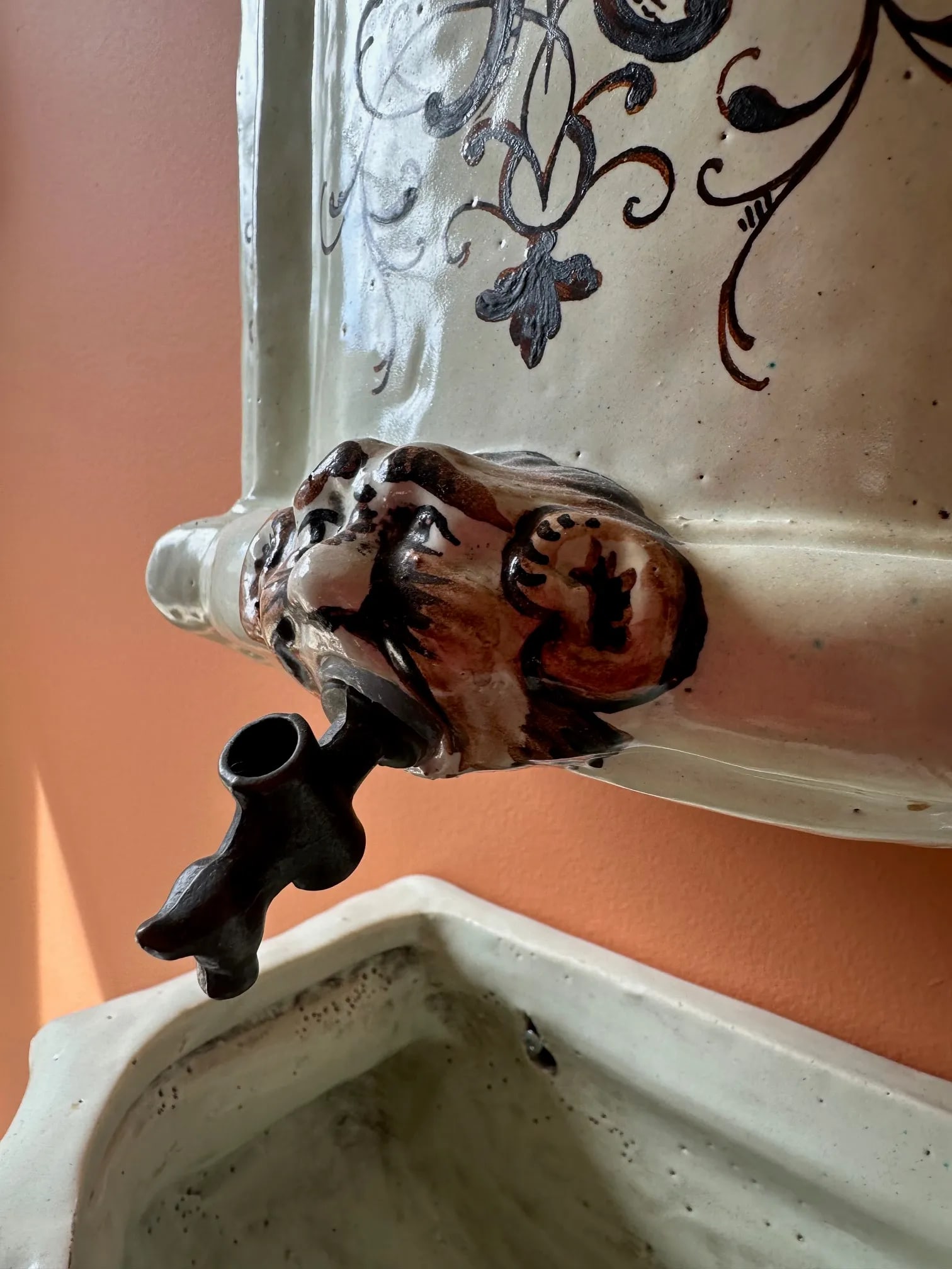 Italian Ceramic Lavabo - 4