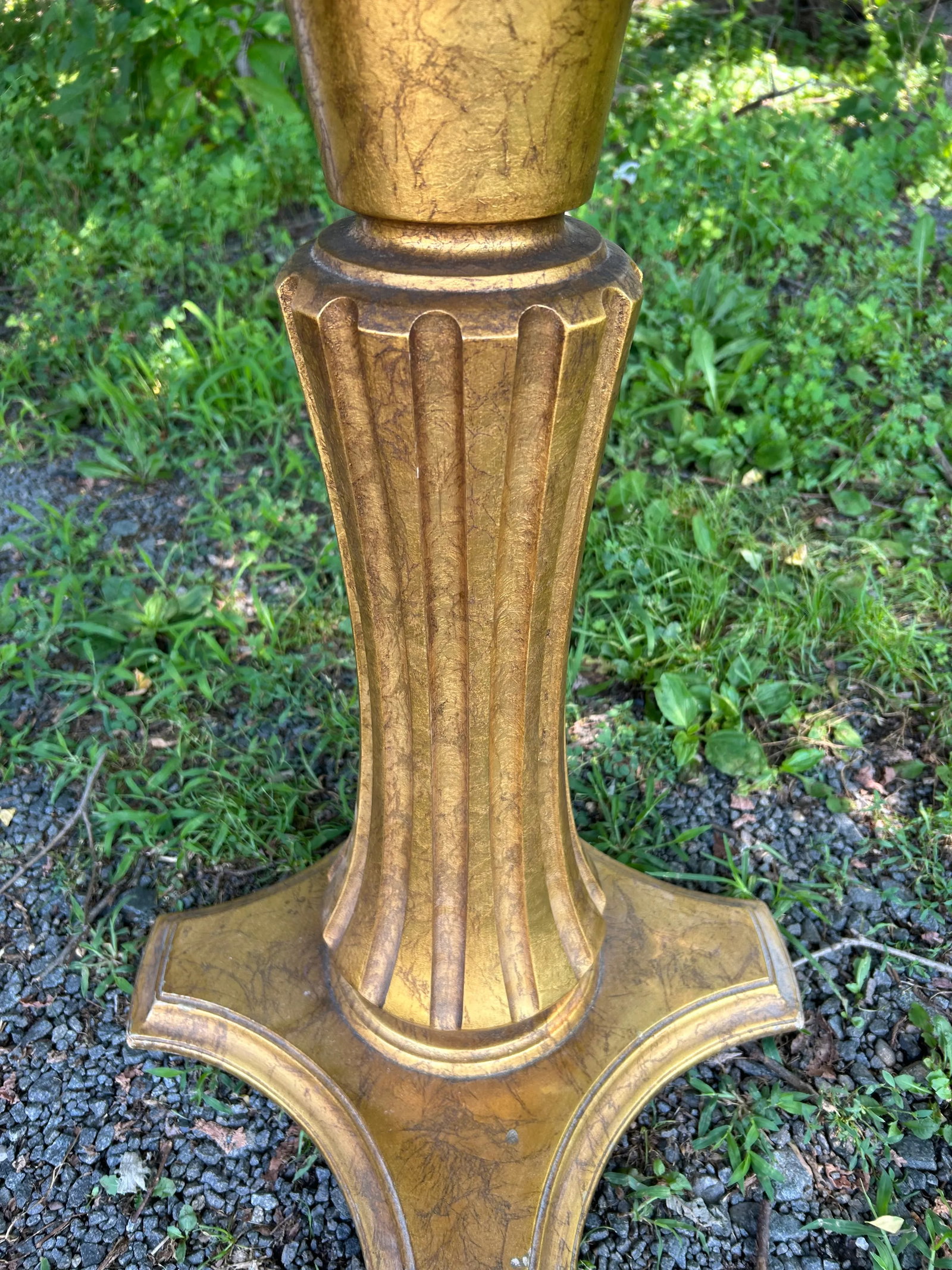 Marble Top Octagonal Side Table With Gilded Base - 5