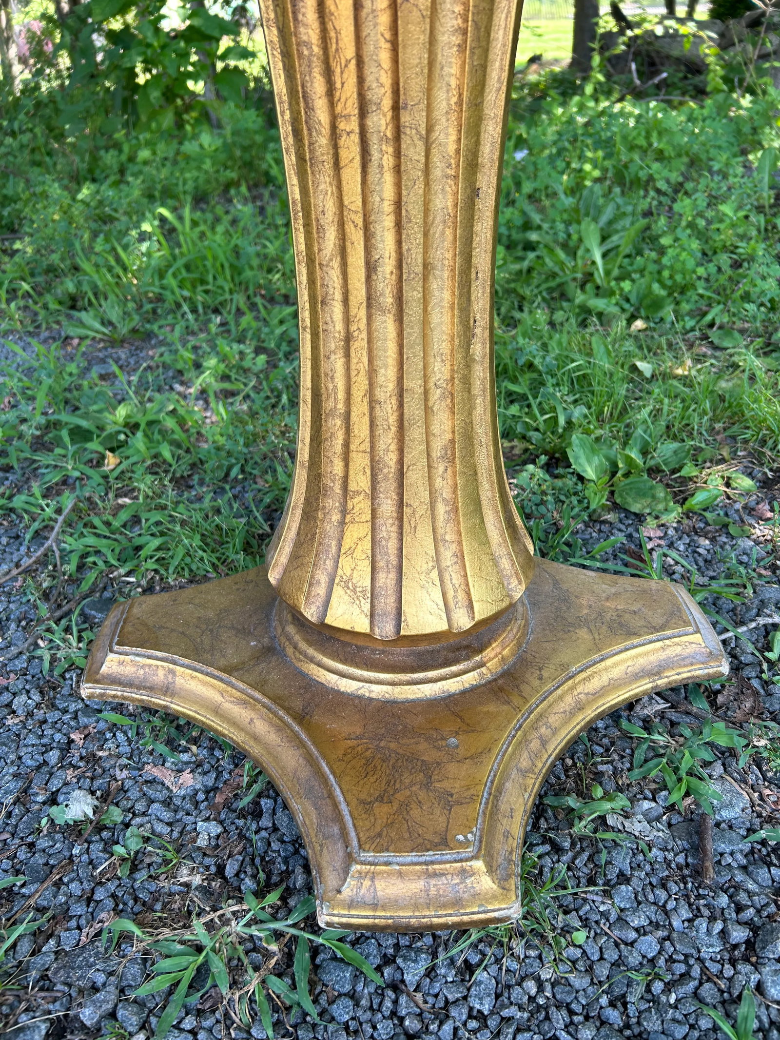 Marble Top Octagonal Side Table With Gilded Base - 6
