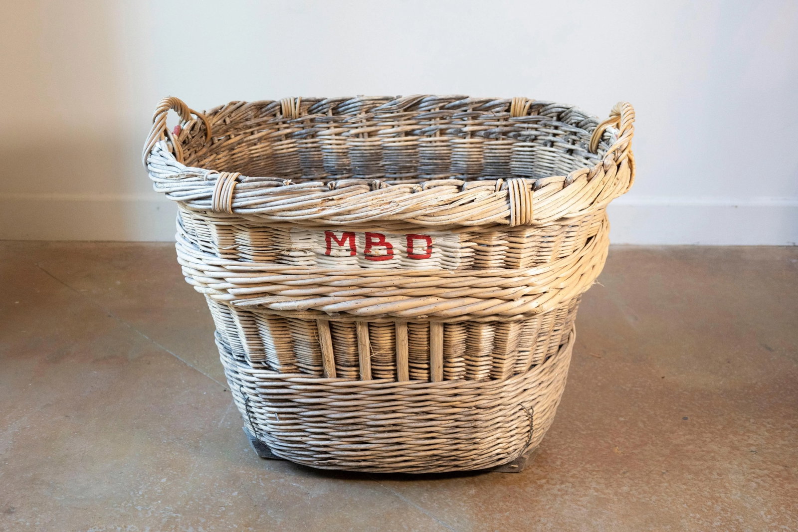French Champagne Harvesting Basket - 2