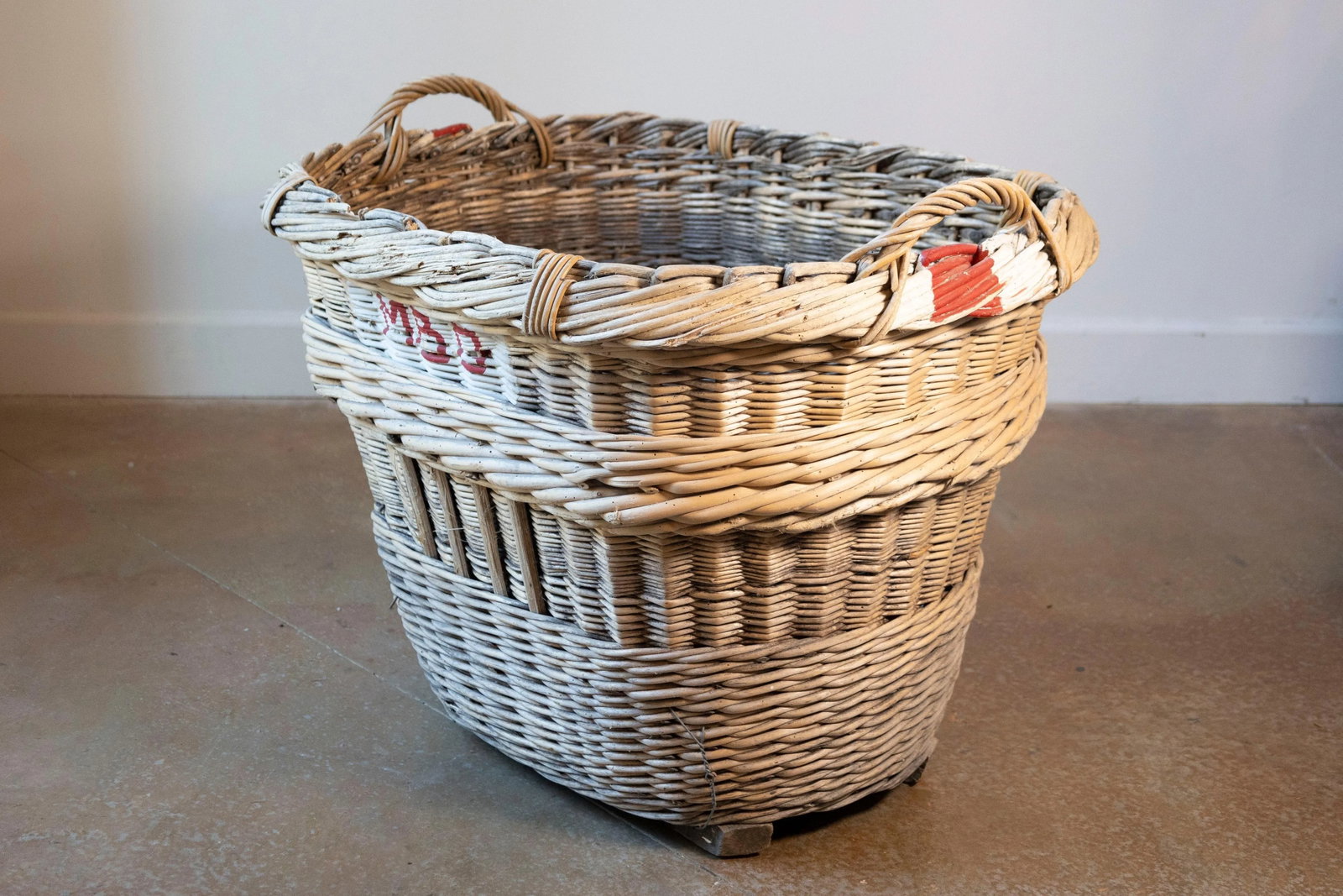 French Champagne Harvesting Basket - 4