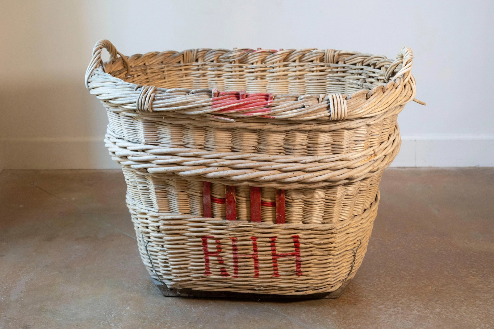 French Champagne Harvesting Basket - 5