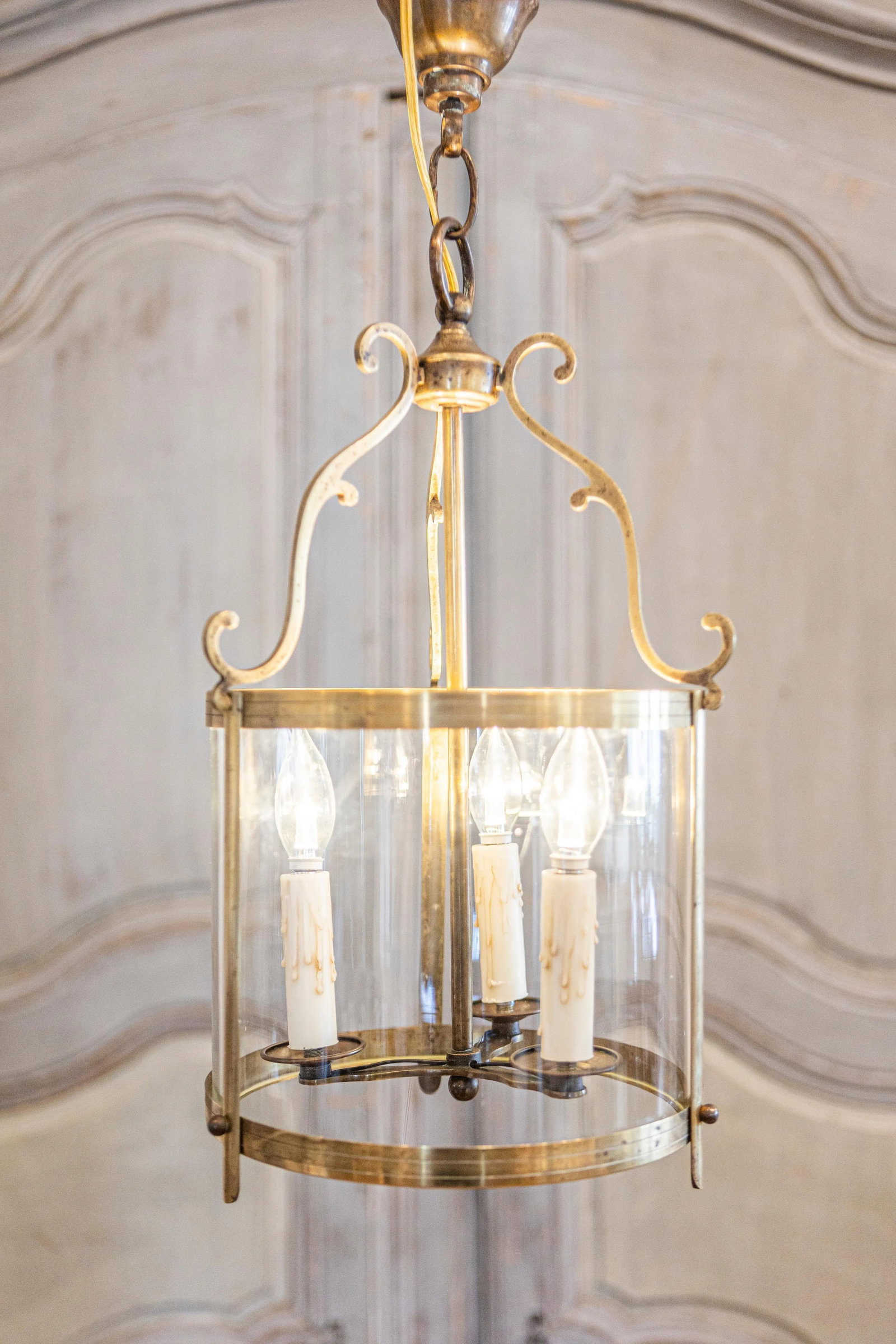 Graceful 20th Century French Brass Lantern with Curved Detailing - 4