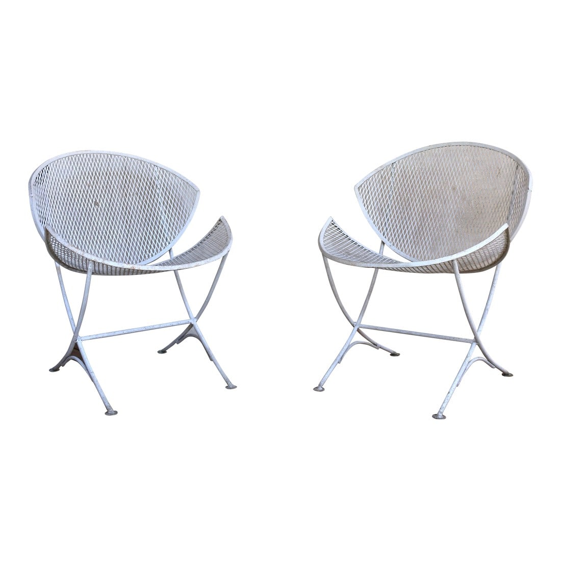 Mid-Century Pair of Wrought Iron Patio Chairs by Maurizio Tempestini for Salterini: Introducing this wonderful pair of Mid Century Orange Slice Patio Chair, also known as a Clamshell Chair, designed by Maurizio Tempestini for the John B. Salterini Company. This wonderful set is a