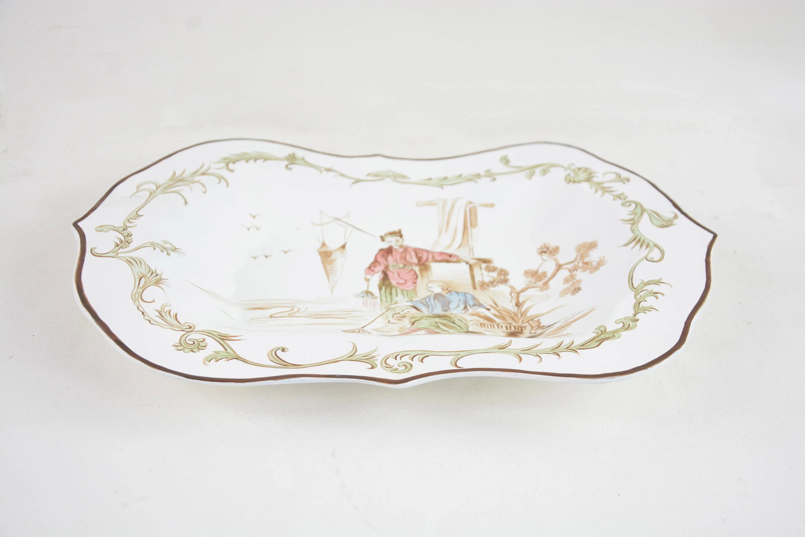 Vintage White Hand Painted Chinoiseries Style Patterned Plate Tray - 4