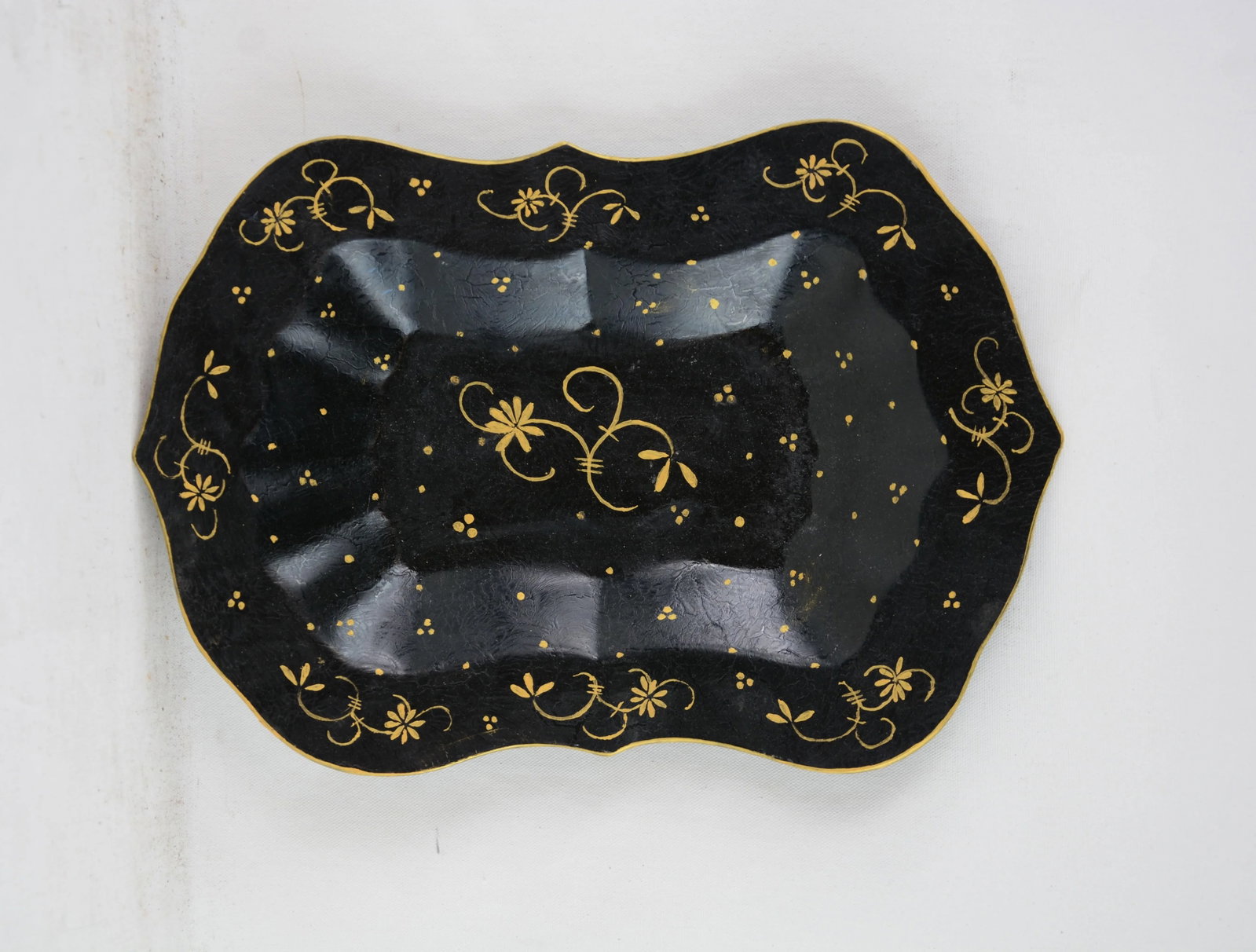 Vintage Hand-Painted Desktop Decoration Plate/Tray - 2