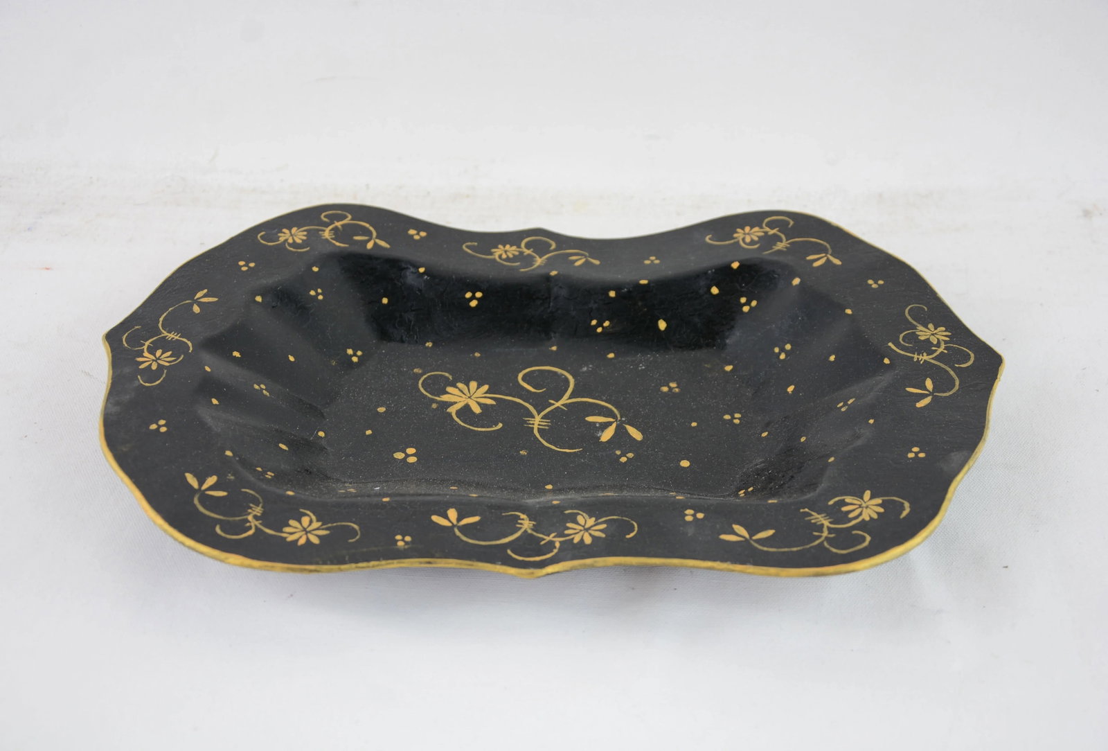 Vintage Hand-Painted Desktop Decoration Plate/Tray - 3