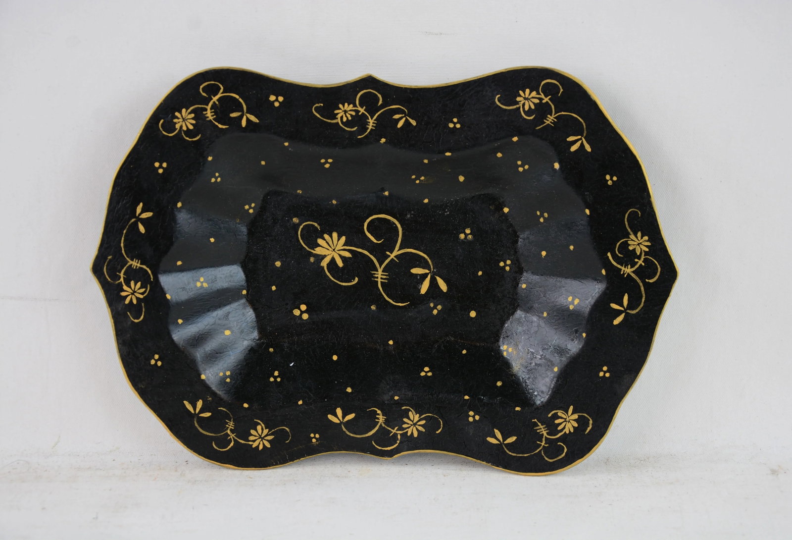 Vintage Hand-Painted Desktop Decoration Plate/Tray - 5