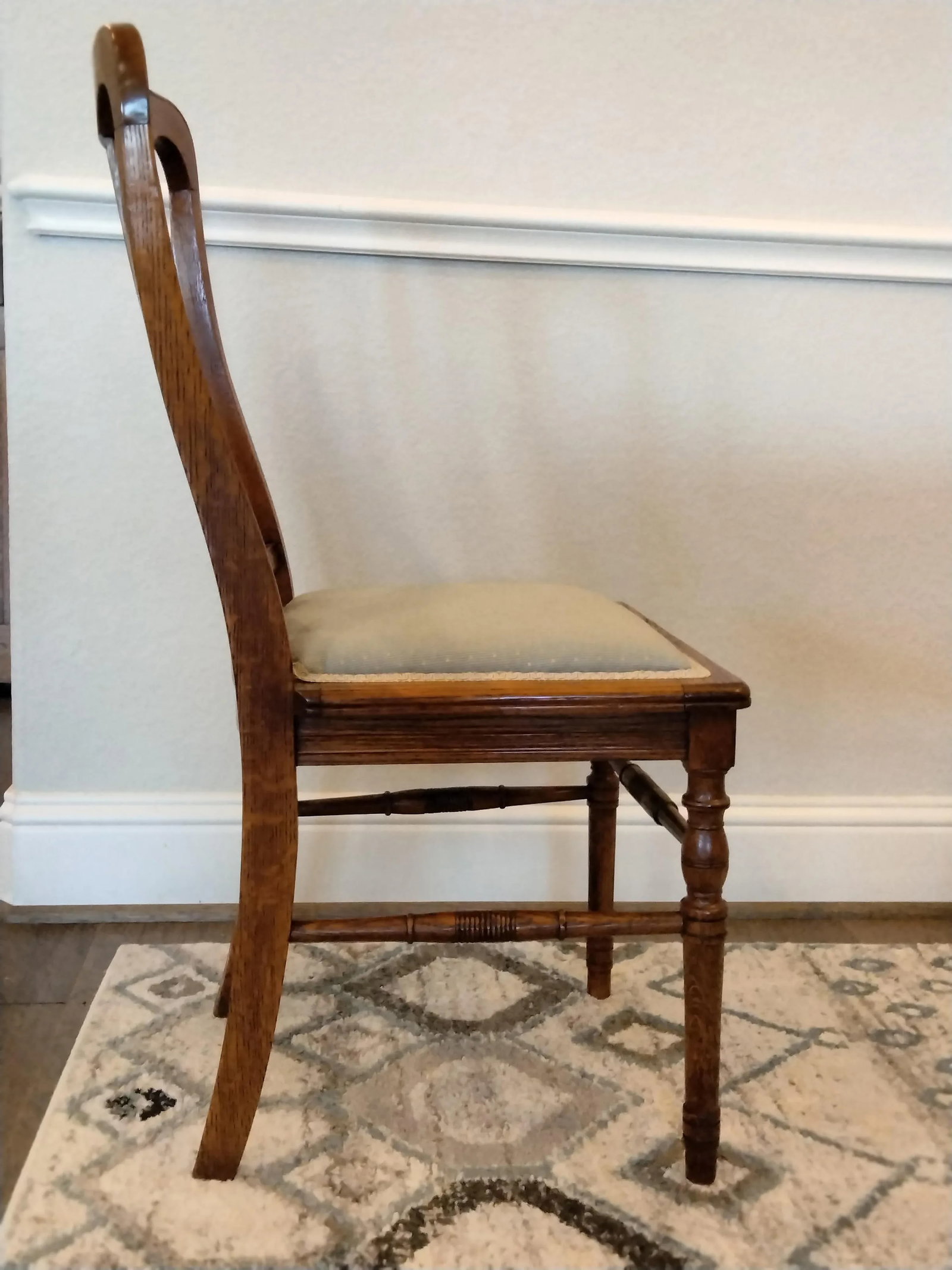 1880s Golden Oak Gilded Age Custom Made Dining Set With 10 Chairs - 12