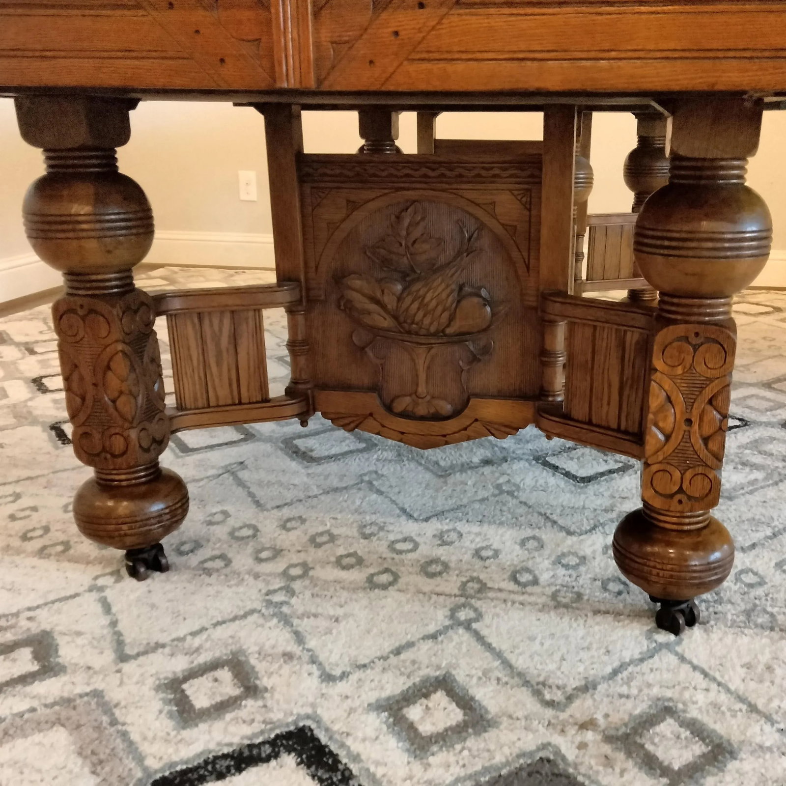 1880s Golden Oak Gilded Age Custom Made Dining Set With 10 Chairs - 6