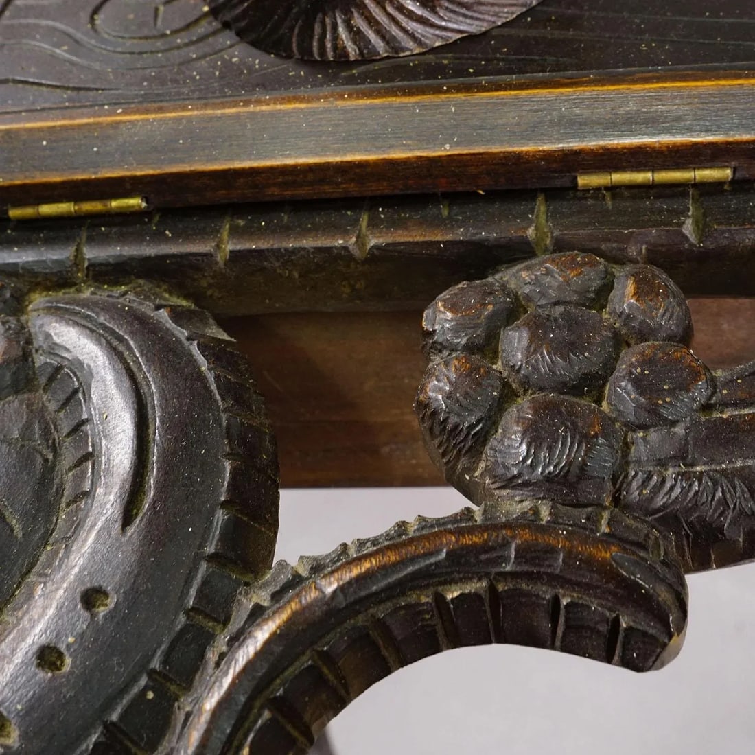 Antique Black Forest Carved Bear Smoking / Side Table, Ca. 1900 - 11