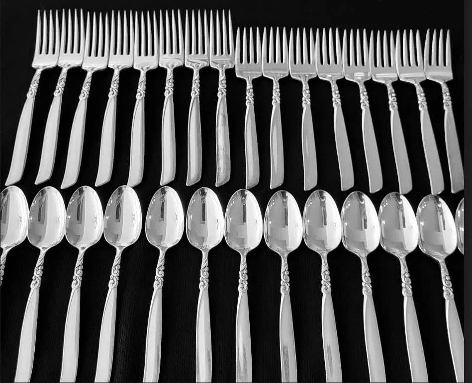 1950s Traditional South Seas Silverplate 1955) by Oneida Silver Flatware in Wooden Chest - 56 PCS - 5