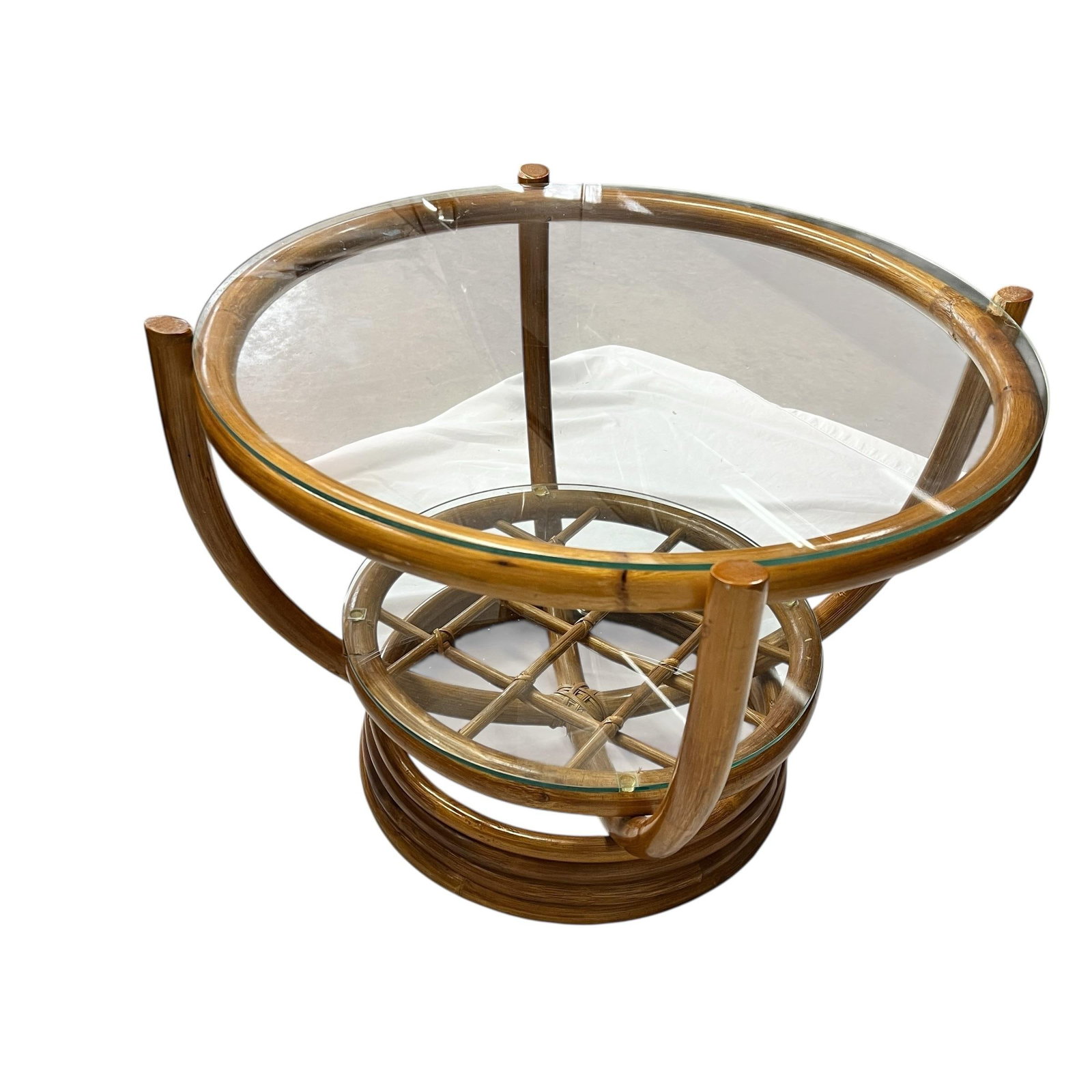 Vintage 1970s Italian Modern Style Round Glass and Rattan Coffee Side Table - 2