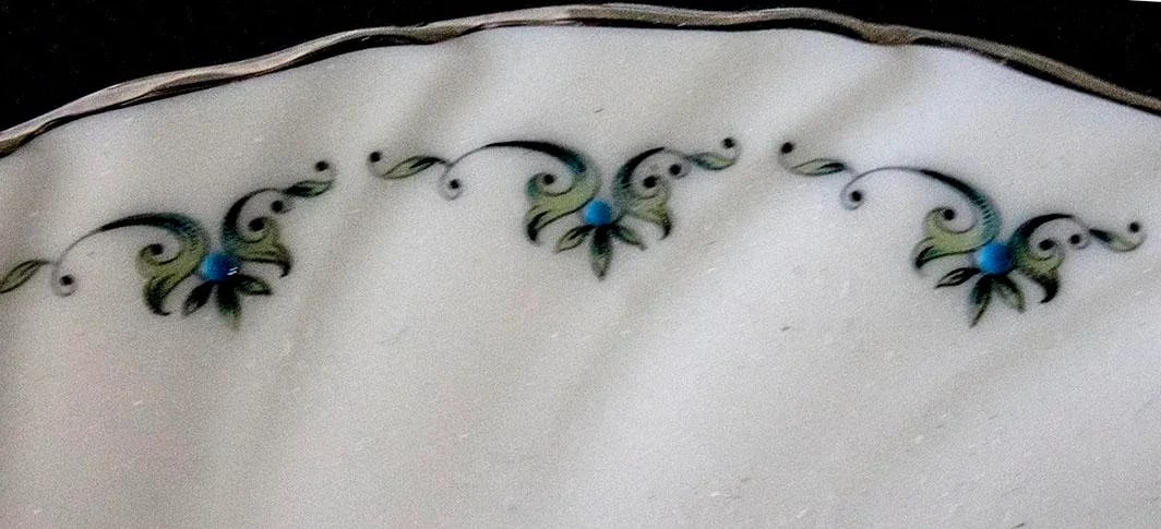 1980s Lenox China Melissa Pattern - Service for 8 - 7