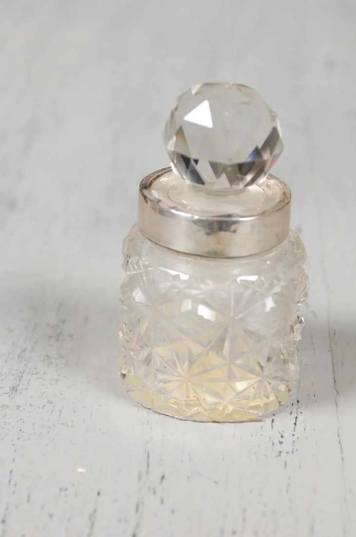19th Century English Crystal and Silver Jug - 6