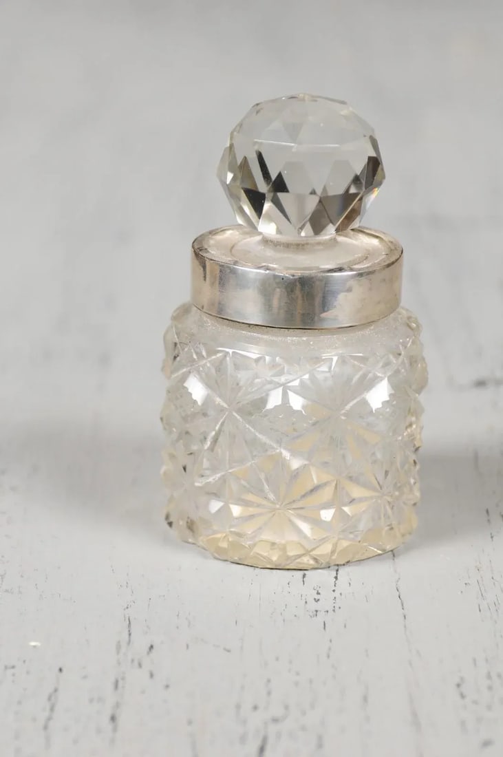 19th Century English Crystal and Silver Jug - 7
