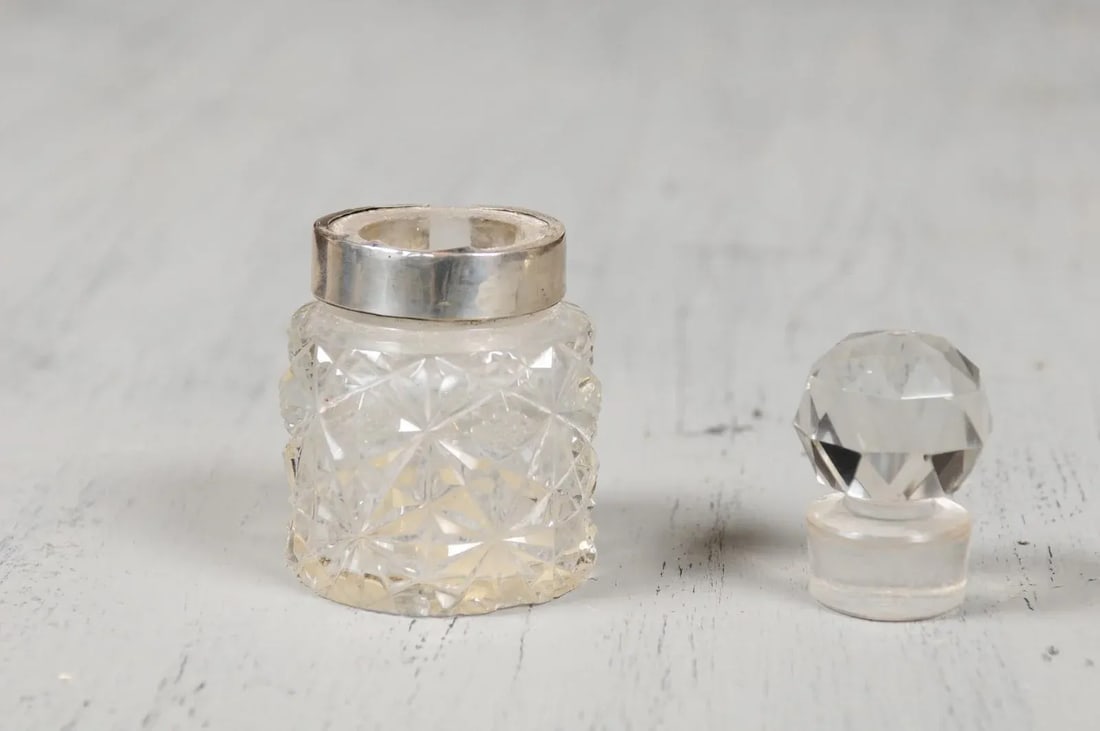 19th Century English Crystal and Silver Jug - 9