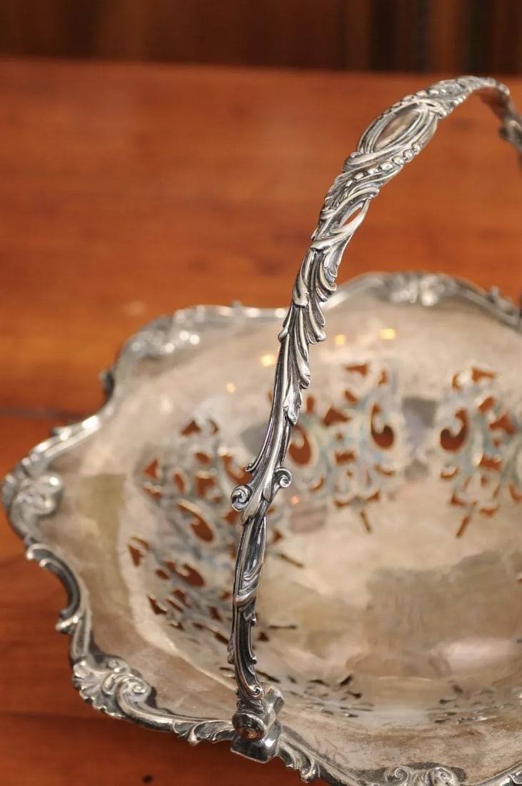 English Victorian Late 19th Century Melvin Pratt Silver Cake Basket with Handle - 4