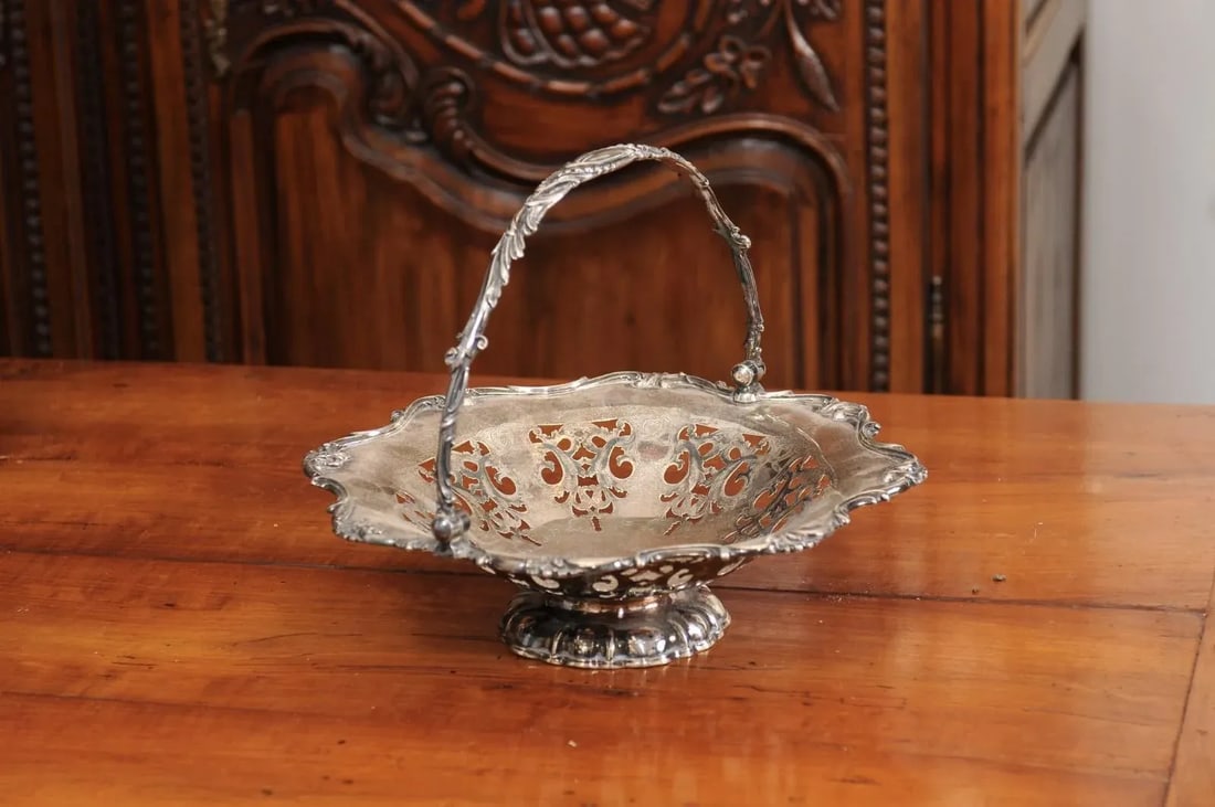 English Victorian Late 19th Century Melvin Pratt Silver Cake Basket with Handle - 8