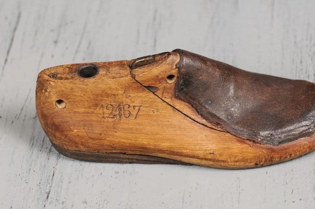 English Vintage Wood and Leather Handmade Cobbler's Shoe Lasts - A Pair - 5