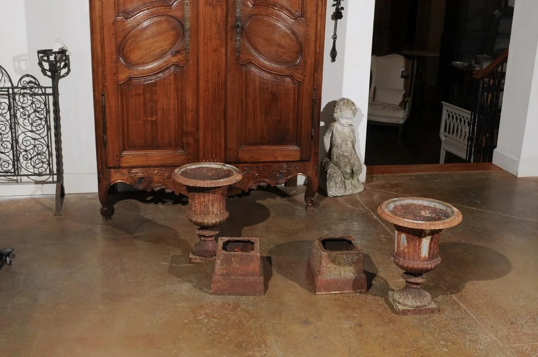 French 19th Century Iron Médicis Vases on Stepped Pedestals with Patina - A Pair - 3