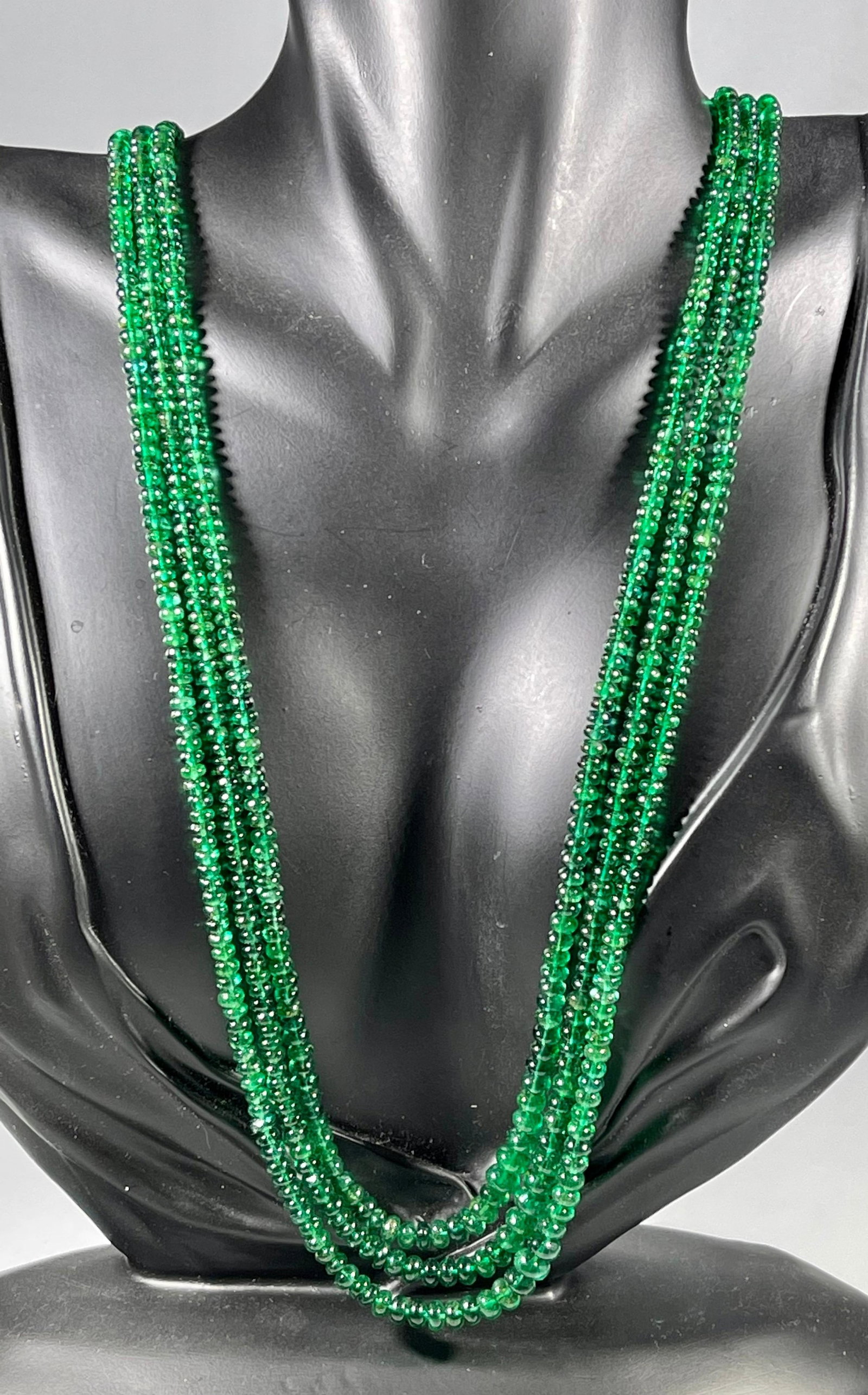 200Ct Fine Emerald Beads 3 Line Necklace with 14 Kt Yellow Gold Clasp Adjustable - 5