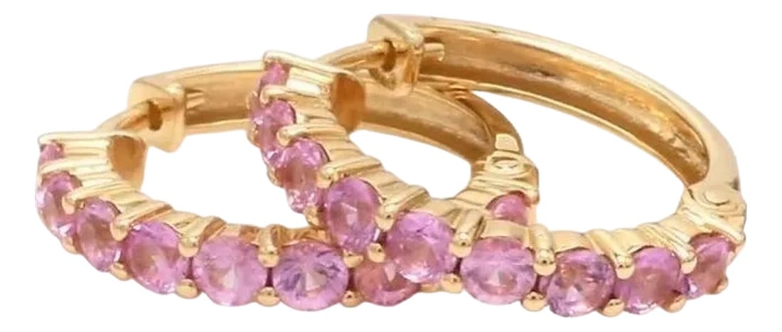 1.91 CTs Natural pink sapphire earrings in 18k gold: Pink sapphire round mini hoops earrings gold Natural pink sapphire prong set earrings gold Pink sapphire round cut hoops earrings gold GEMSTONE DETAILS : âœ¦ Gemstone : Pink Sapphire