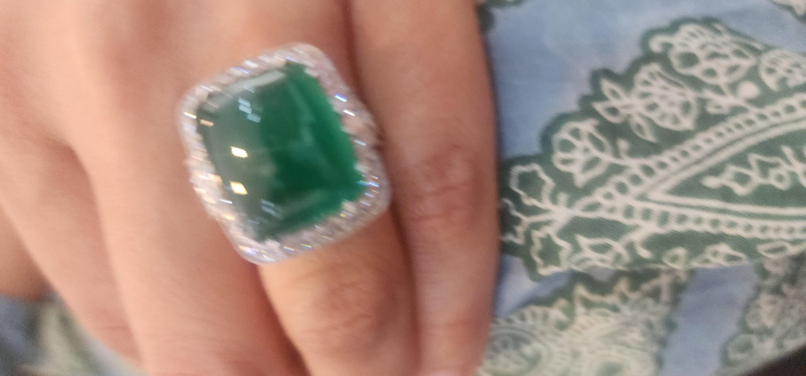 Natural Zambian caboshan Emerald diamond ring in 18k gold - 6