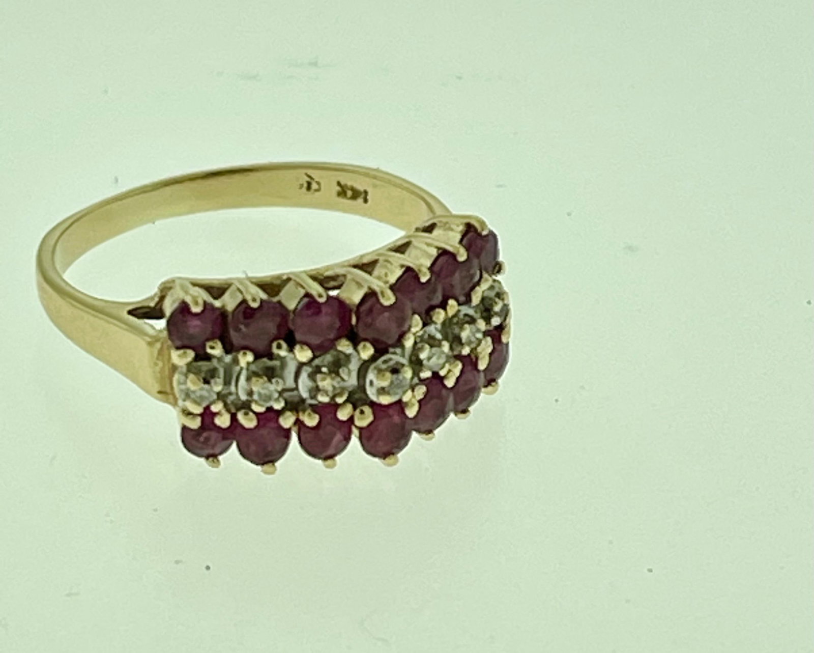0.40 Carat Natural Ruby and Diamond 14 Karat Yellow Gold Ring - 4