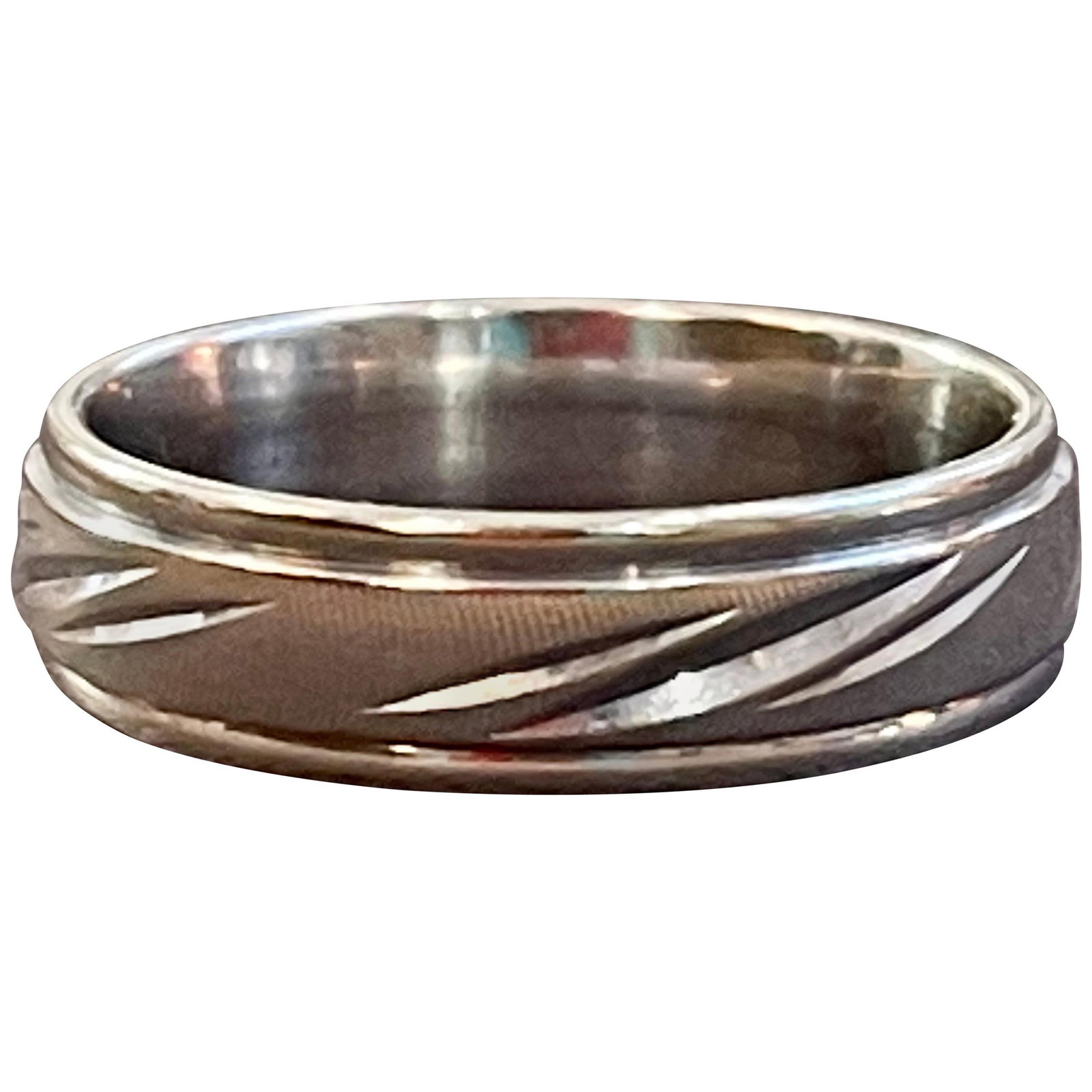 14 Karat White Gold Classic Wide Wedding Band With Design Ring, Unisex Size 10 - 15