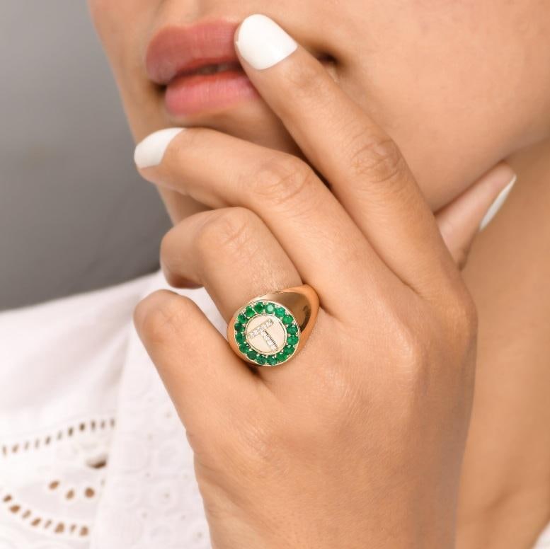 Natural 0.89 cts zambian emerald & 0.06 cts diamond T letter ring in 14k gold - 17