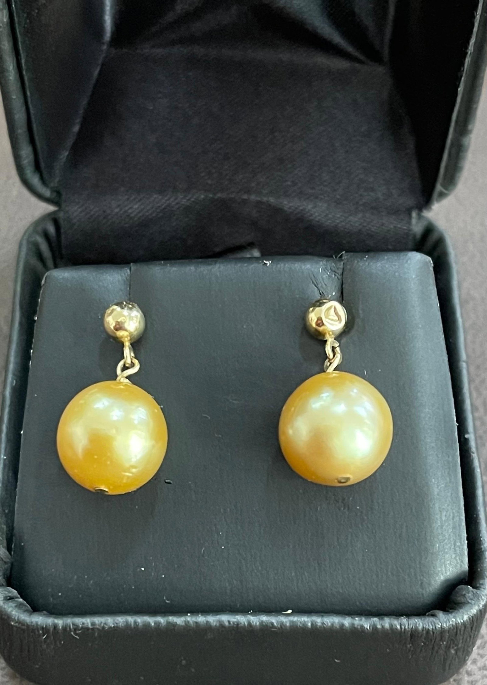 Golden South Sea Pearl Dangling Earrings 14 Karat Yellow Gold - 2